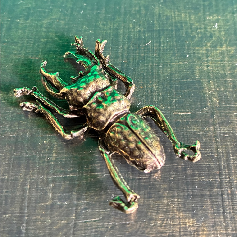 NWT metal scarab beetle paperweight insect brass/goldtone office library gift